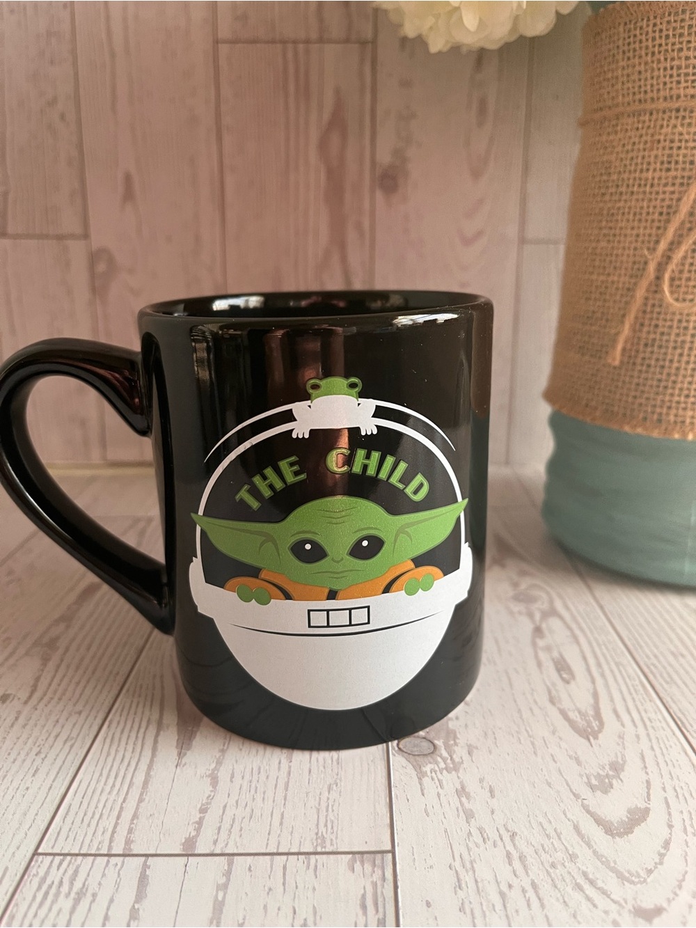 'The Child' coffee Mug with Grogu from The Mandalorian Star Wars series